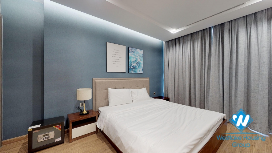 A beautiful and spacious 3 bedroom apartment for rent in Vinhomes Metropolis