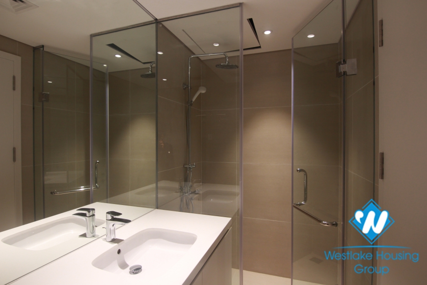 An elegant 1 bedroom apartment for rent on To Ngoc Van street, Tay Ho District
