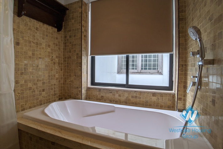 An amazingly beautiful 2 bedroom apartment for rent in Ba Dinh District