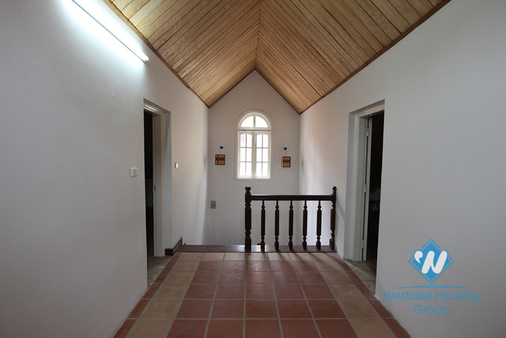 Four beds house for rent in To Ngoc Van alley, Tay Ho, Hanoi