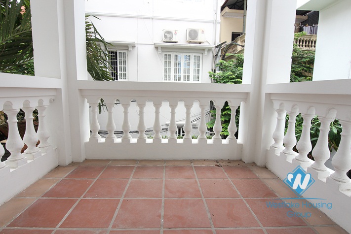 Four beds house for rent in To Ngoc Van alley, Tay Ho, Hanoi