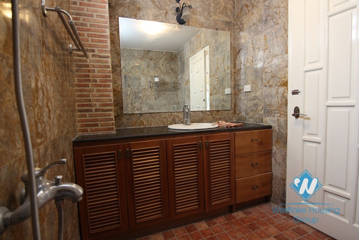 Four beds house for rent in To Ngoc Van alley, Tay Ho, Hanoi