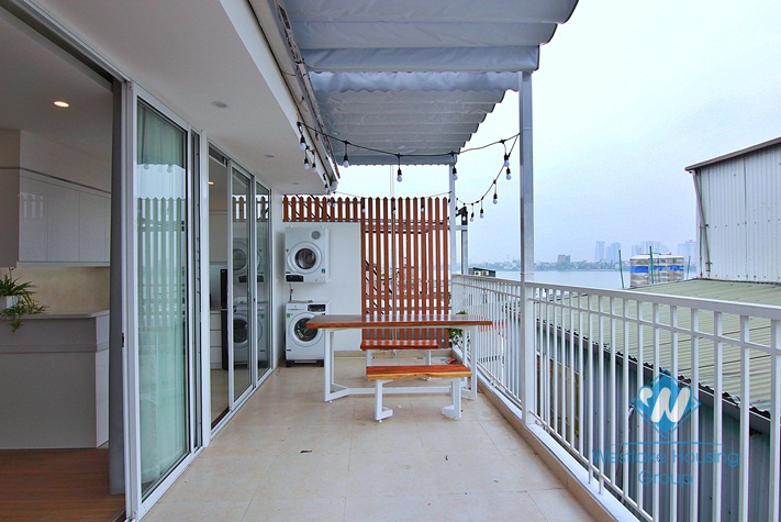 An elegant 2 bedroom apartment for rent on Dang Thai Mai street