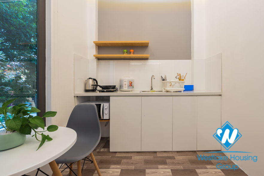 A lovely studio apartment for rent on Tran Phu street, Ba Dinh District