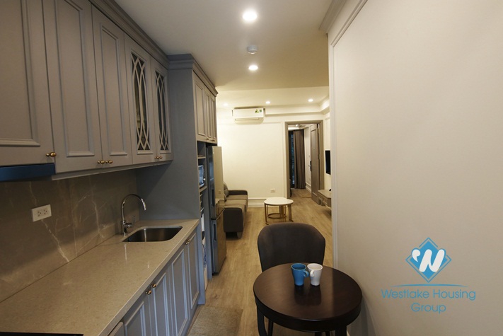 A modern, luxury 2 bedroom apartment for rent in Cau Giay District