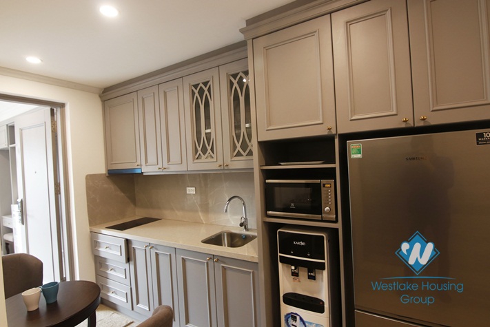 A modern, luxury 2 bedroom apartment for rent in Cau Giay District