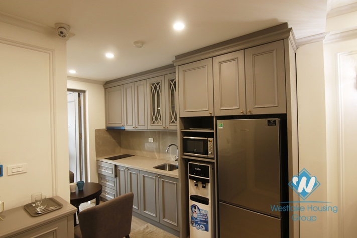 A modern, luxury 2 bedroom apartment for rent in Cau Giay District