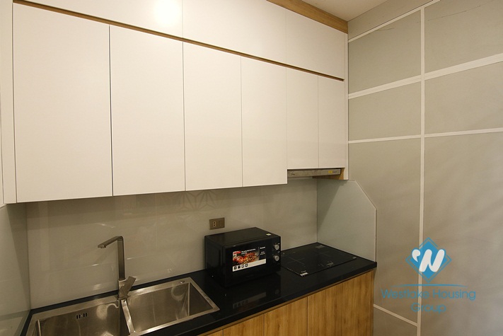 A nice 2 bedroom apartment for rent on Hoang Hoa Tham street