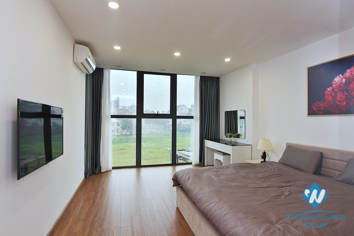 Modern apartment with 03 bedrooms in Xuan Dieu st, Tay Ho district for rent