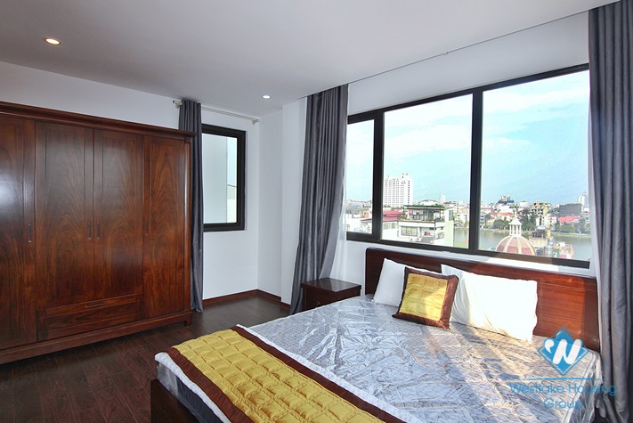 Lake view one bedroom apartment for rent in Xuan Dieu, Tay Ho
