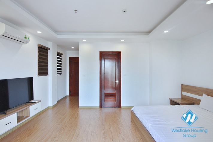 A beautiful apartment with 2 bedrooms in Tay Ho District, Ha Noi City