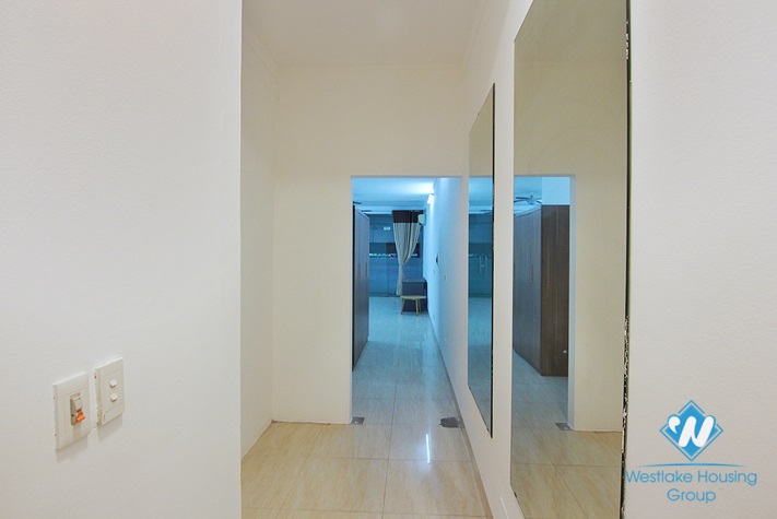 An office for rent in alley 111 Xuan dieu st (or alley 275 Au Co st), Tay Ho district, Ha Noi