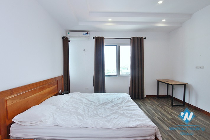 Lake view apartment with 3 bedrooms for rent in quiet alley Au Co st, Tay Ho District 