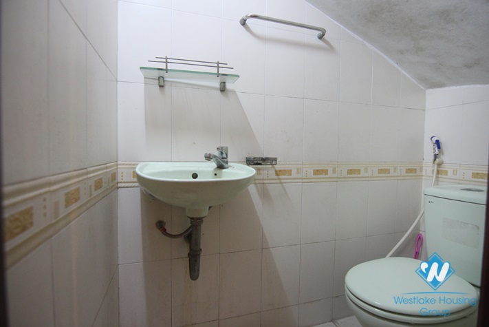 Unfurnished house for rent in Dang Thai Mai street, Tay Ho, Hanoi