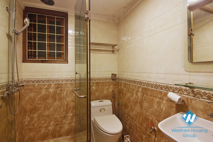 An office for rent in alley 111 Xuan dieu st (or alley 275 Au Co st), Tay Ho district, Ha Noi