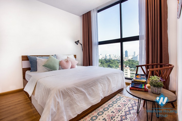 A lovely two bedroom apartment for rent in Cau Giay area