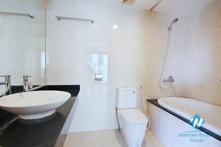 Nice apartment for rent in Tay Ho district , Ha Noi 