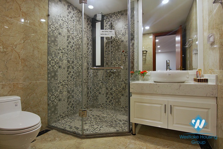 Modern apartment with 03 bedrooms in Xuan Dieu st, Tay Ho district for rent