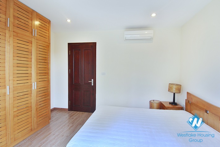Nice apartment for rent in Tay Ho district , Ha Noi 