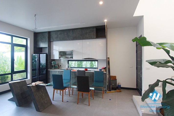 Gorgeous house with 4 bedrooms for rent in Tay Ho District 