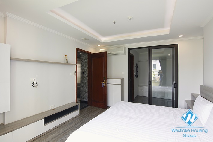 A huge balcony apartment for rent in Kim Ma, Ba Dinh