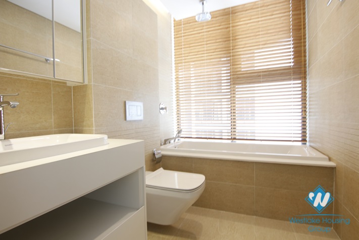 Brand new 03 bedrooms apartment for rent in Vinhome Metropolis, Ba Dinh