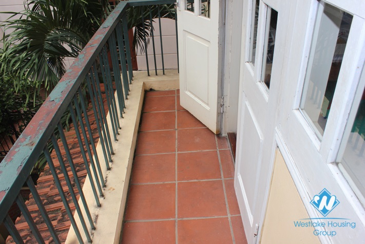 3-floor, unfurnished  house for rent in Xuan Dieu street