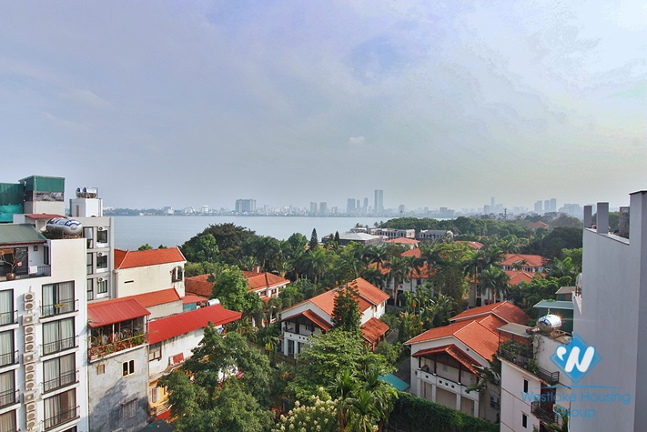 Lake view one bedroom apartment for rent in Xuan Dieu, Tay Ho
