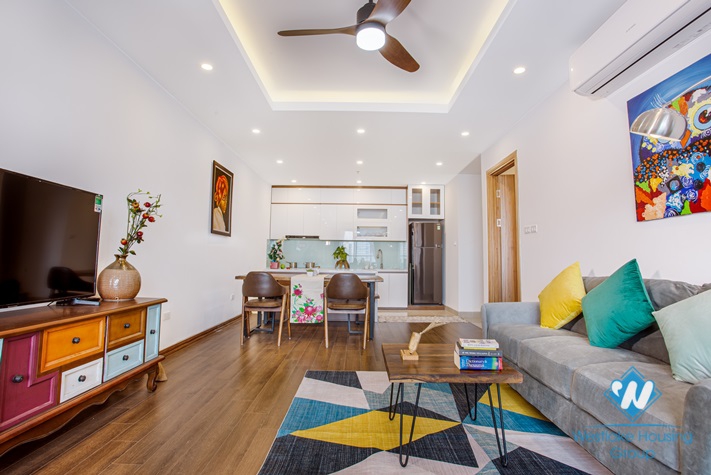 A lovely two bedroom apartment for rent in Cau Giay area