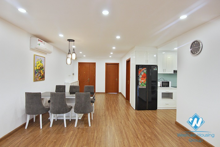 Modern apartment with 03 bedrooms in Xuan Dieu st, Tay Ho district for rent
