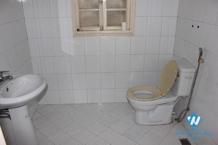 3-floor, unfurnished  house for rent in Xuan Dieu street