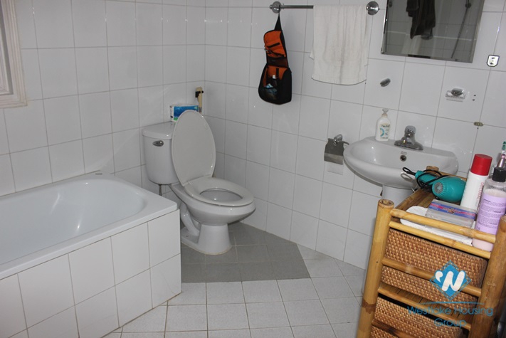 3-floor, unfurnished  house for rent in Xuan Dieu street