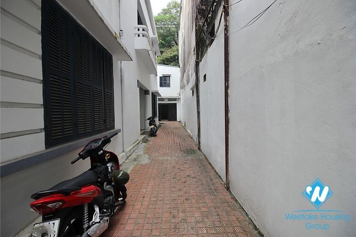 Villa for rent in Hoan Kiem is suitable for living, business or office