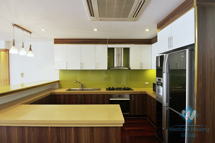 Good-quality nice spacious apartment for rent in Yen Phu village 