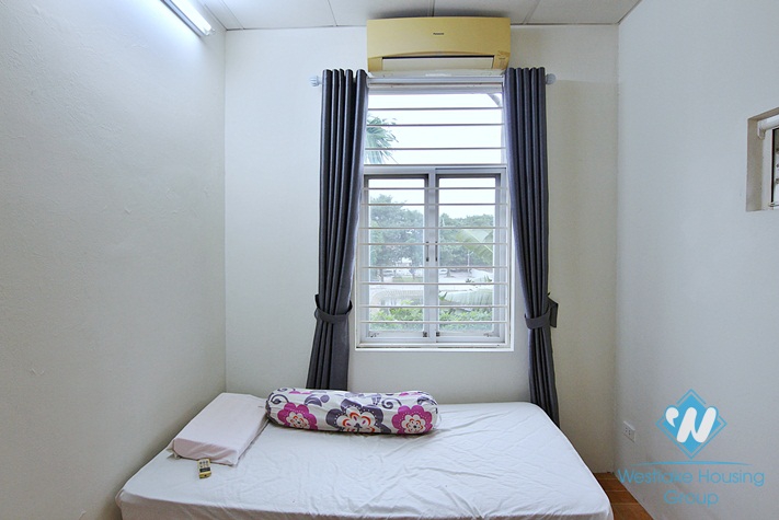A good deal for 3 bedroom  house in Xuan dieu, Tay ho, Ha noi