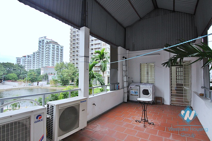 A good deal for 3 bedroom  house in Xuan dieu, Tay ho, Ha noi