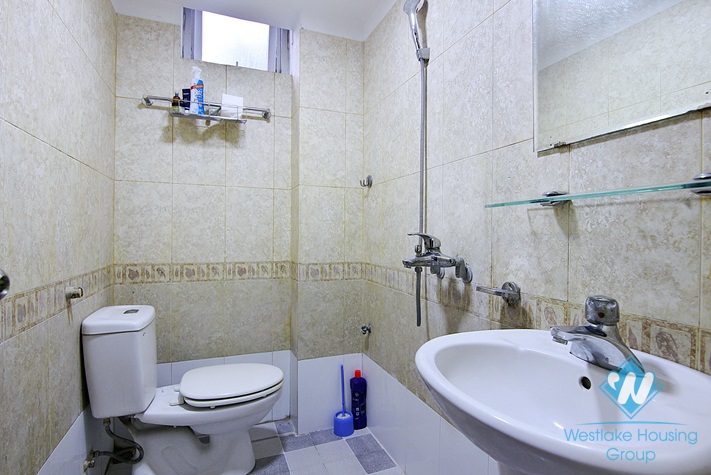 A good deal for 3 bedroom  house in Xuan dieu, Tay ho, Ha noi