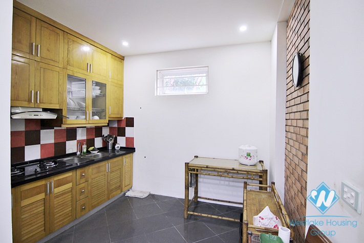 A good deal for 3 bedroom  house in Xuan dieu, Tay ho, Ha noi