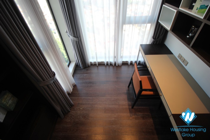 A Luxury High-End 3 bedrooms apartment for rent on Doi Can