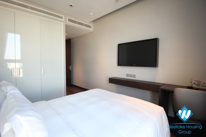 A Luxury High-End 3 bedrooms apartment for rent on Doi Can