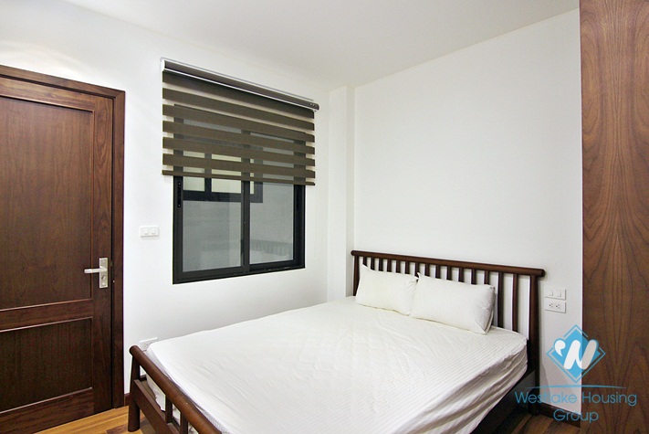 A beautiful 2 bedroom apartment with high quality furnitures in Dang thai mai, Tay ho, Ha noi