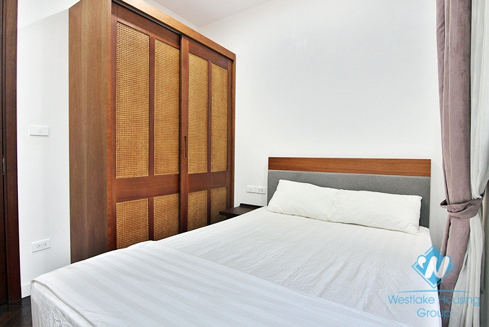 A beautiful 2 bedroom apartment with high quality furnitures in Dang thai mai, Tay ho