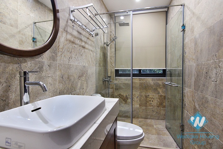 A beautiful 2 bedroom apartment with high quality furnitures in Dang thai mai, Tay ho