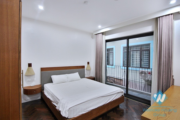 A beautiful 2 bedroom apartment with high quality furnitures in Dang thai mai, Tay ho