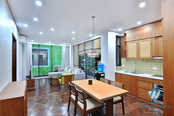 A beautiful 2 bedroom apartment with high quality furnitures in Dang thai mai, Tay ho