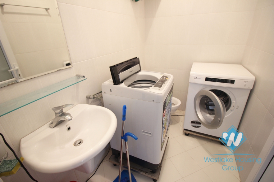A spacious 1 bedroom apartment with lake view in Tu hoa, Tay ho, Ha noi