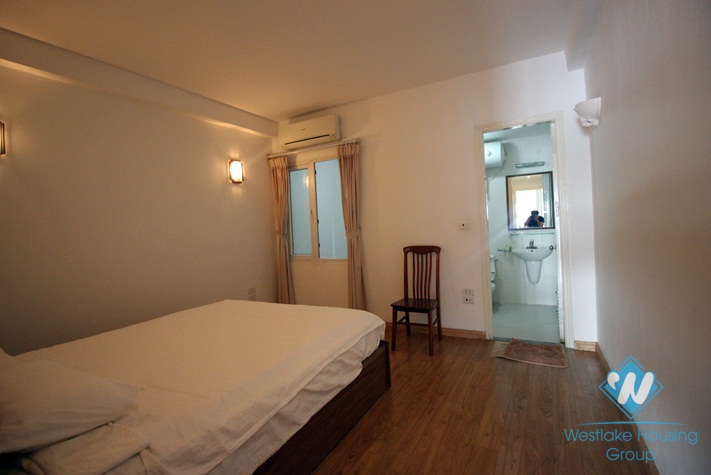Lake view 1 bedroom apartment for rent in Tu hoa, Tay ho, Ha noi