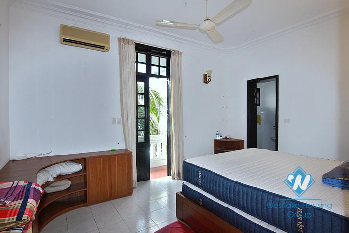 A nice 4 bedroom house next to the lake in Tay ho, Ha noi