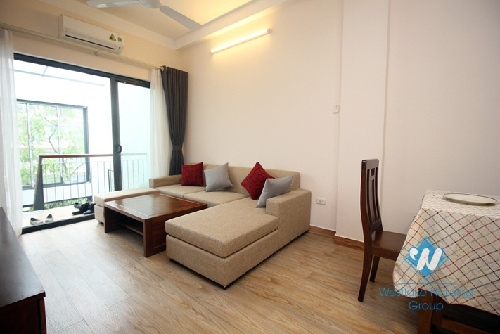 Spacious studio apartment with a small balcony on Hoang Hoa Tham Str, Ba Dinh