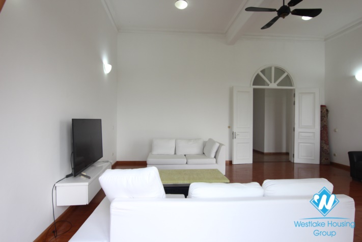 Spacious 3 bedroom apartment available for rent on Xuan Dieu street, Tay Ho, Hanoi.